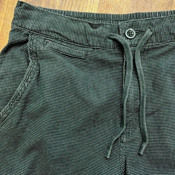 Gray Patterned Drawstring Shorts - Picture 3 of 4